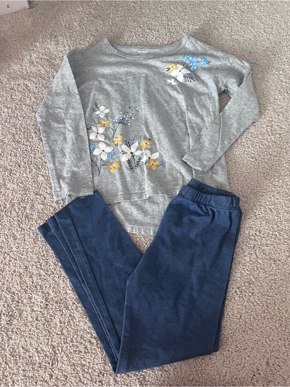 Girls' Gray Floral Top and Navy Set